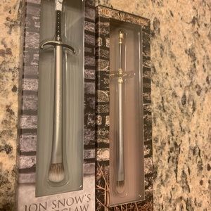 Game of Thrones Urban Decay makeup brushes